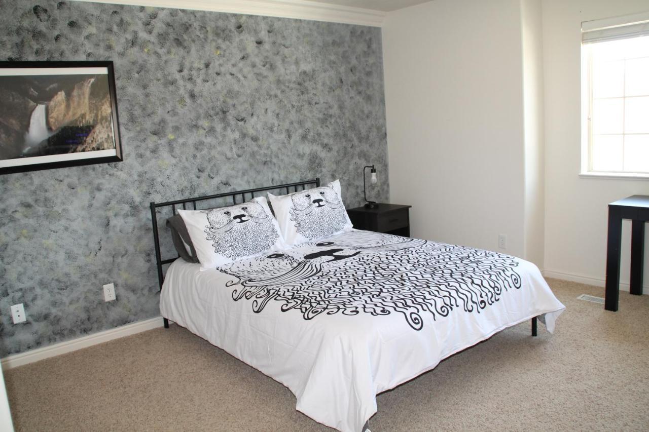 3 Queen Beds, 1 Twin Bed, 2 Rooms, 1 And A Half Bath, Self Check-In, Flexcation Equipped Idaho Falls Esterno foto